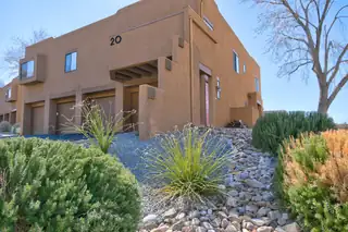 2900 Vista Del Rey NE UNIT 20B, Albuquerque