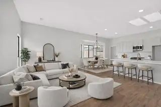 1709 Savannah Drive NE Living Room