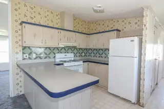 10 Gloria Road Kitchen