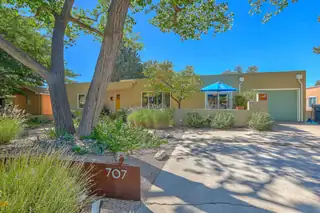 707 Richmond Drive SE, Albuquerque