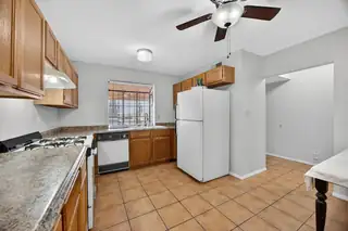 5516 Delhi Street NE Kitchen