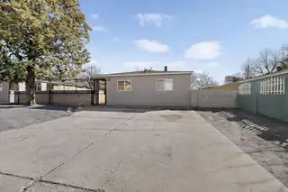 8316 Trumbull Avenue SE 