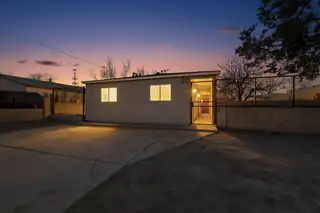 8320 Trumbull Avenue SE, Albuquerque