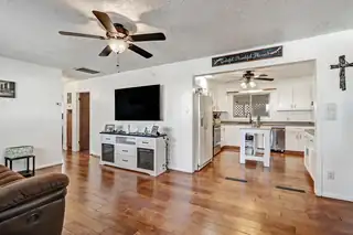 3217 La Veta Drive NE Living Room