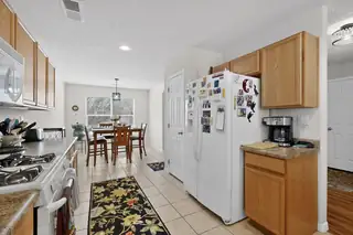 9209 Sundoro Place NW Kitchen
