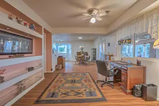 6841 Augusta Hills Drive NE Kitchen