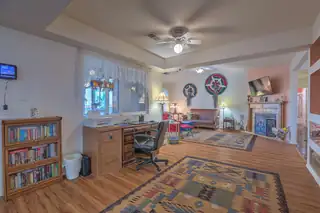 6841 Augusta Hills Drive NE Kitchen