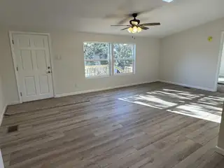 13 E Willard Road Living Room