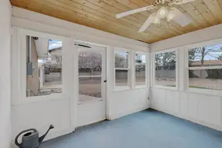 9204 Orlando Place NE Patio