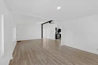 23 Lakeview Street Living Room