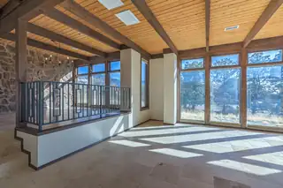 1180 Laurel Place NE Living Room