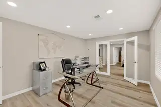 202 Wayne Road NW Home Office