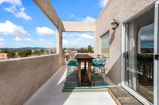 6079 Hoochaneetsa Patio