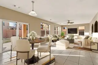 213 Paseo Vista Loop NE Living Room