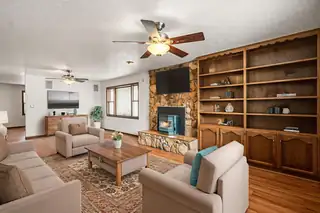 5801 Flor Del Rey NW Living Room