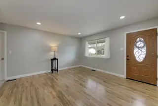 2905 Dorothy Street NE Living Room