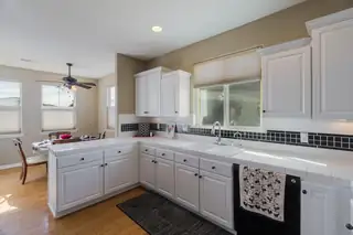 721 Promenade Trail SW Kitchen