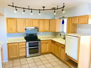 4717 Leon Grande Avenue SE Kitchen