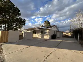 143 Pueblo Luna Drive NW, Albuquerque