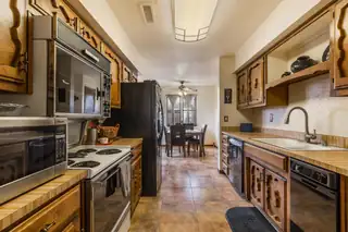 12100 Calle Zagal NE Kitchen