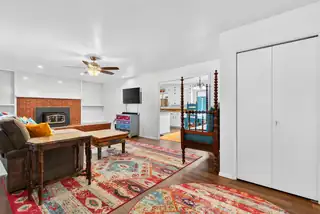 108 N Columbia Avenue Living Room