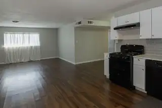 4217 Hendrix Road NE Bathroom