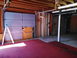 829 San Clemente Avenue NW Garage