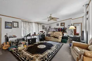 29 Knight Lane SE Living Room