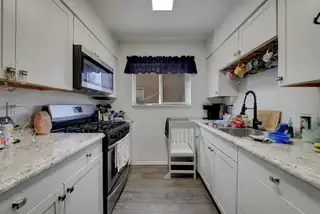 1721 Vail Place SE Kitchen