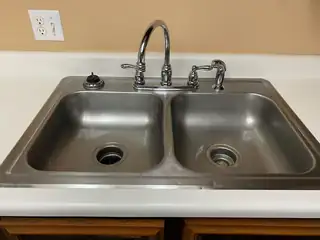 937 Country Club Drive SE APT J 