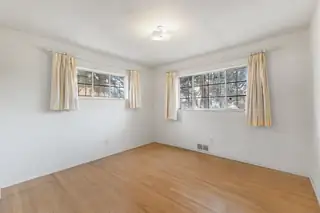 836 Truman Street NE Living Room