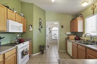 804 Mirasol Court NW Kitchen