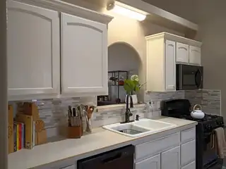 1415 Vista Hill Loop Kitchen