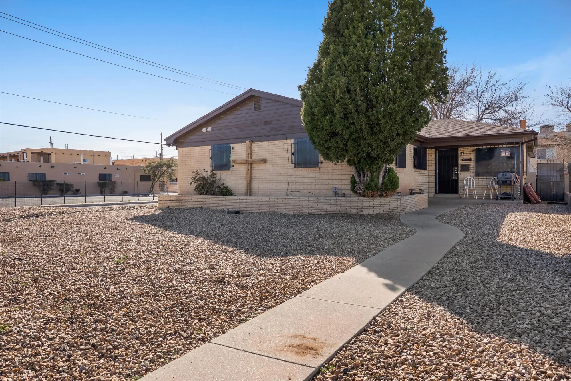 937 Cardenas Drive SE