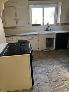 1604 Cardenas Drive NE Kitchen