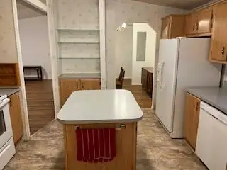 7141 Gatling Drive NE Kitchen