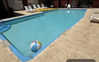 2800 Vail Avenue SE UNIT 225 Pool