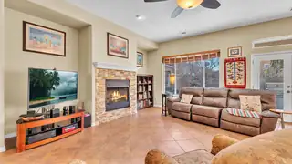 301 Zuni River Circle SW Living Room