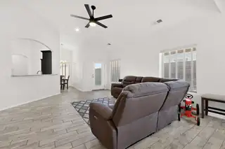 890 Fire Wheel Loop Living Room