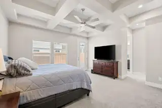 6527 Trestle Glen Road NW Bedroom