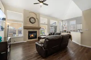 8101 Rancho Lago Court NW Living Room