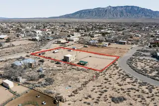 775 Camino Sin Pasada, Corrales 