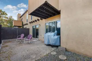 66 Calle De La Noche Boulevard NE Patio