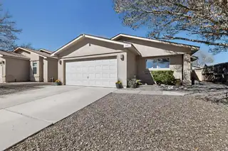 593 Clayton Meadows Drive NE, Rio Rancho 