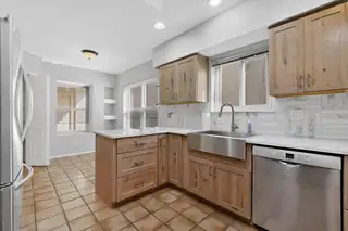 6021 Nasci Drive NE Kitchen