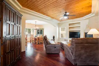 4004 Arapahoe Avenue NW Living Room