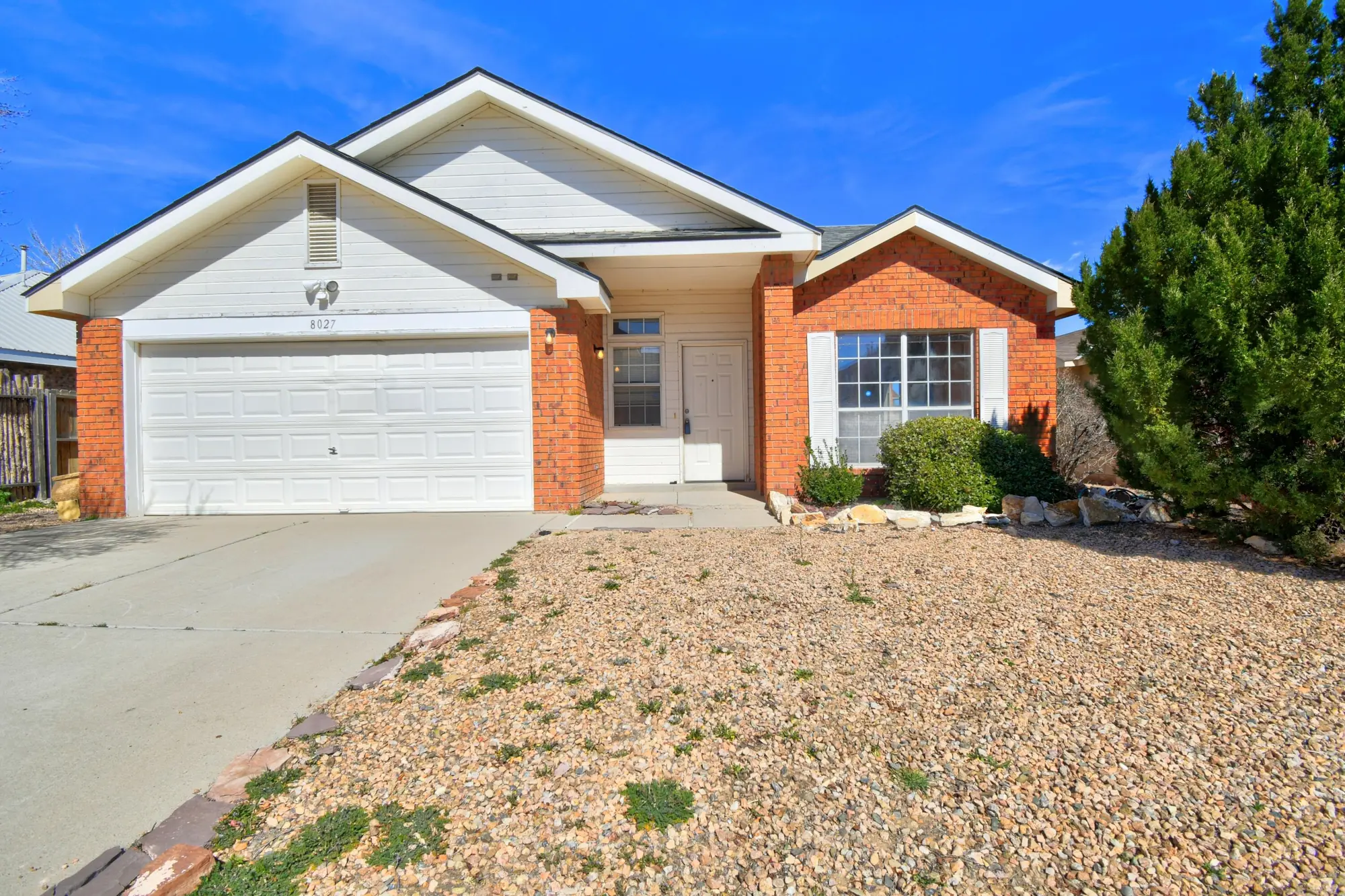 8027 Vinemont Place NW