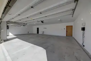 3118 Campeche Road NE Garage