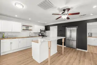 121 Hosher Avenue SE Kitchen