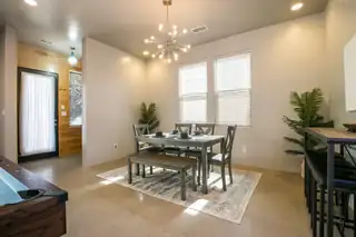 5735 University Boulevard SE 